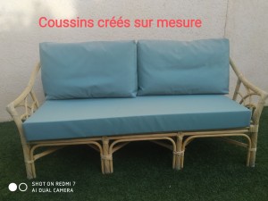 Photo de galerie - Coussins créés sur mesure en recyclant la mousse d'un canapé