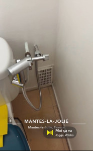 Photo de galerie - Pose d une douchette hygiénique 