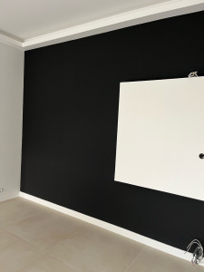 Photo de galerie - Peinture mur noir 