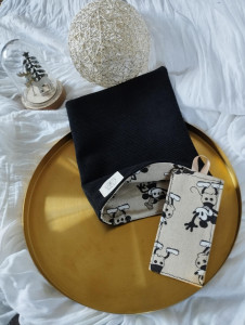 Photo de galerie - Housse de livre inspiration mickey
personnalisable selon votre demande