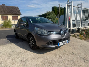 Photo de galerie - Professionnel de l’auto, on intervient partout dans la région. Venez nous voir au sein de notre garage situé au 24, allée des platanes. Meaux 