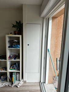 Photo de galerie - Fabrication et pose d’un cache compteur 