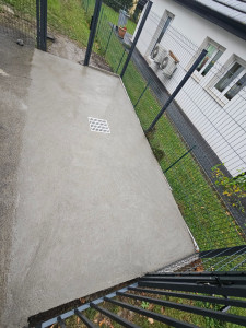 Photo de galerie - Fabrication d'une dalle avec regard et drain 