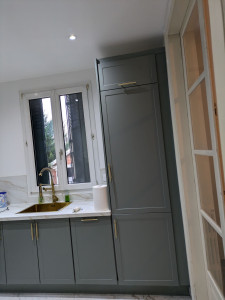 Photo de galerie - Bonjour, je suis disponible pour des rénovations complètes de cuisine et de salle de bain, plâtrage, ponçage et peinture, installation de meubles de cuisine et installation carrelage plomberie électricité