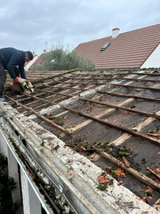 Photo de galerie - Rénovation de toiture, changement de lit, changement et quand on se tire isolation pose la nouvelle tuile