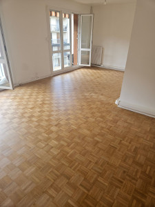 Photo de galerie - Ponçage et vitrification.