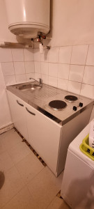 Photo de galerie - Pose ensemble kitchenette évier, meubles.