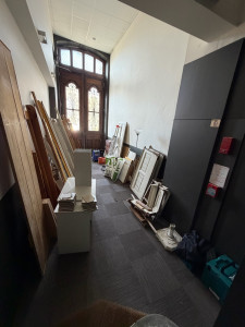 Photo de galerie - Manutention pour un artisan à Villefranche de Rouergue. Encombrants à descendre du 3 étages et jeter à la déchèterie. 