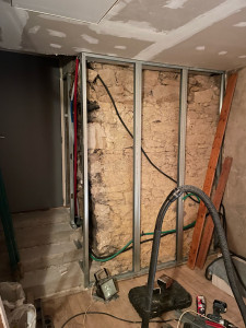 Photo de galerie - Rails / isolation / placo avec finitions et aménagement 