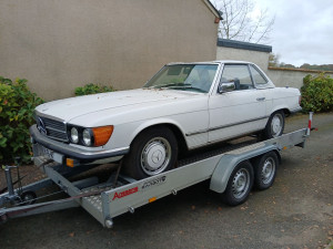 Photo de galerie - Transport d'une Mercedes 280SLC 