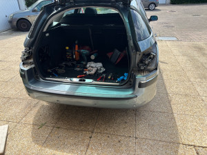 Photo de galerie - Problème masse feux arrière connu chez Peugeot problème réglée 