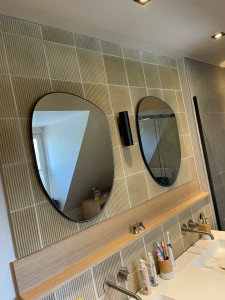 Photo de galerie - Pose carrelage + miroir et double vasque 