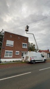 Photo de galerie - Devis et travaux avec nacelle travaux soigner. 