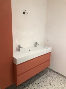 Photo de galerie - Pose meuble de salle de bain et colonne