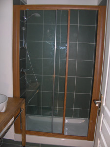 Photo de galerie - Cabine douche + carrelage