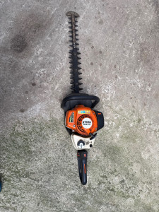 Photo de galerie - Taille de haies et d'arbustes