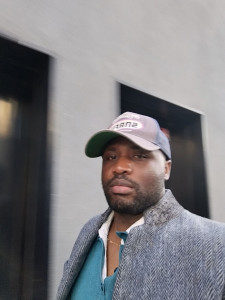 Photo de galerie - Jeune fort travailleur 