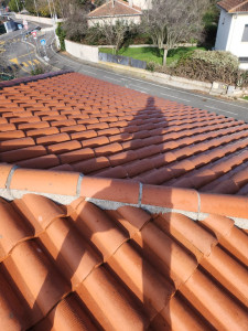 Photo de galerie - Résultat après nettoyage d’une toiture 