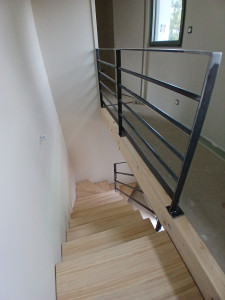 Photo de galerie - Conception et réalisation d’escalier bois métal 
