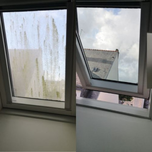 Photo de galerie - Nettoyage velux avant /après 