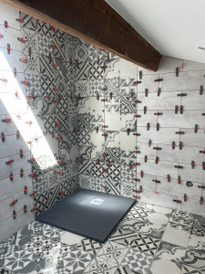 Photo de galerie - ? Rénovation Salle de Bain Carrelage & Faïence • Finition Soignée