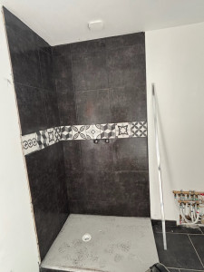 Photo de galerie - Pose douche 