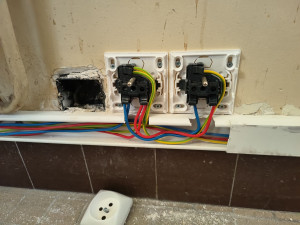 Photo de galerie - Création de nouveau circuit dans la cuisine