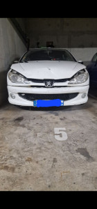 Photo de galerie - Remplacement face avant complète Peugeot 206 suite à un choc