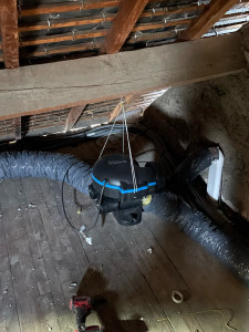 Photo de galerie - Pose de VMC dans un grenier