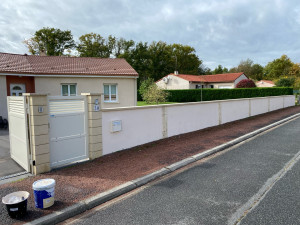 Photo de galerie - Maçonnerie et remise en peinture résultat 