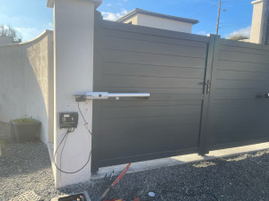 Photo de galerie - Installation Automatisme de Portail