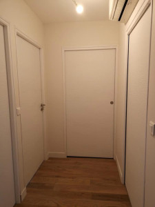 Photo de galerie - Mise en peinture + pose parquet