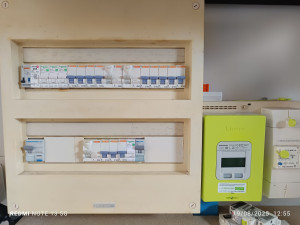 Photo de galerie - Bonjour

Muse en conformité d un tableau électrique, rajouts de disjoncteurs divisionnaires SCHNEIDER ,répartiteur LEGRAND suivant préconisations norme en vigueur NF C 15100
Tableau plus normé et sécurisé 