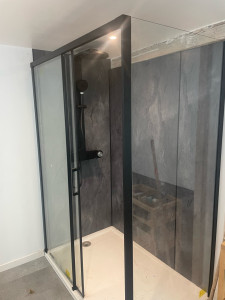 Photo de galerie - Installation complète de douche 