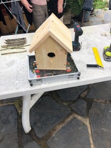 Photo de galerie - Fabrication d’une maison à oiseaux 