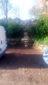 Photo de galerie - Aplanissement parking remontage d'un vieux mur