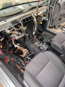 Photo de galerie - Recherche de panne électronique 