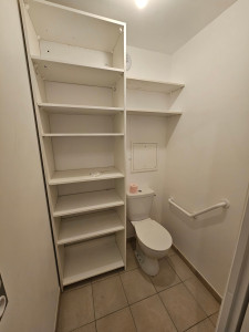 Photo de galerie - Création d'un meuble de rangement sur mesure les découpe ont été faits sur place ?️??