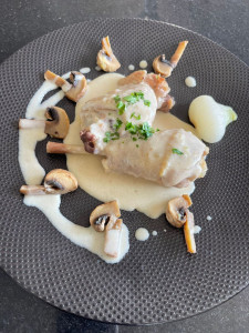 Photo de galerie - Fricassé de poulet champignons au velouté de crème 