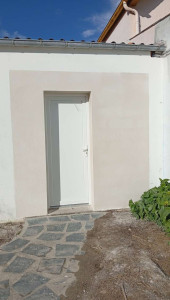 Photo de galerie - Enduit façade taloche éponge blanc
