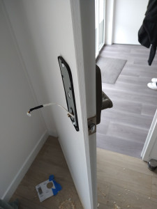 Photo de galerie - Mise en place de serrure connectée sécurisée 