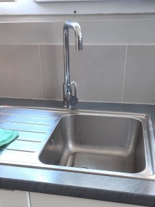 Photo de galerie - Remplacement d'un robinet mitigeur