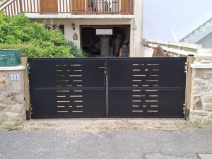 Photo de galerie - Pose portail double battant