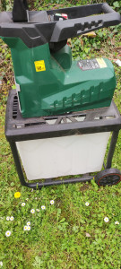 Photo de galerie - Tonte de pelouse - Débroussaillage