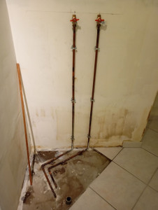 Photo de galerie - Pose de tubes cuivre brasse pour une douche 