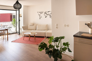 Photo de galerie - Pose de parquet stratifié + surplinthes