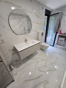 Photo de galerie - Pose des sanitaires