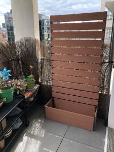 Photo de galerie - Montage et installation d’une balconnière