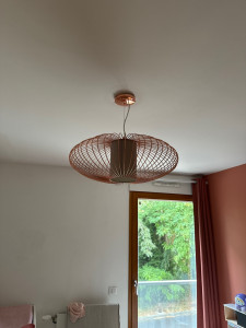 Photo de galerie - Installation de plafonnier suspendu 