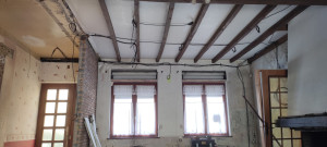 Photo de galerie - Création de nouvelles lignes électriques dans une maison de 120m² avant placo 